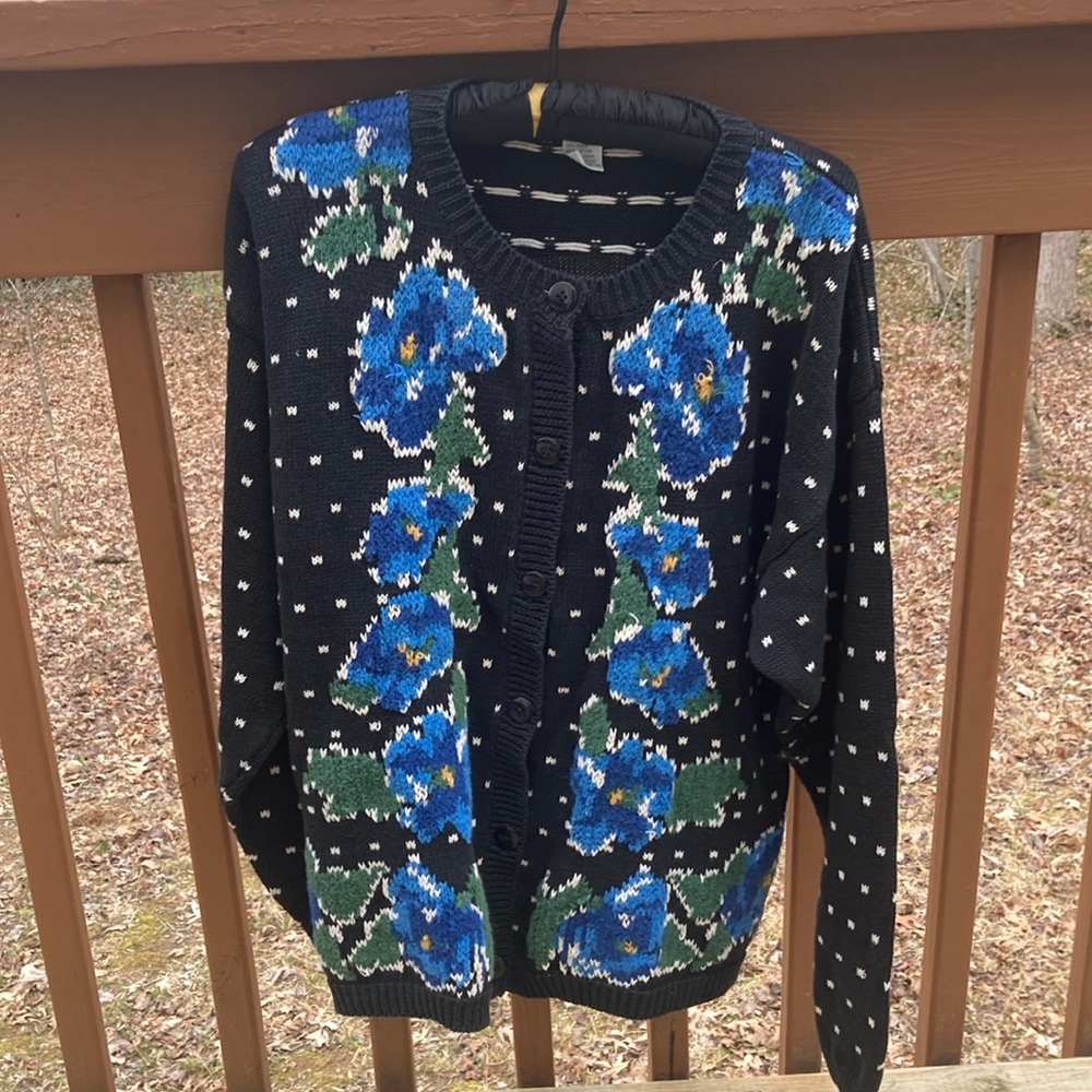 Sellecca black floral cardigan